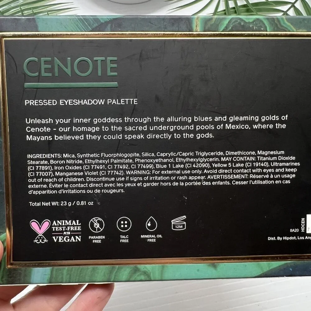 Hipdot Cenote Eyeshadow colorful bright artistic stage makeup